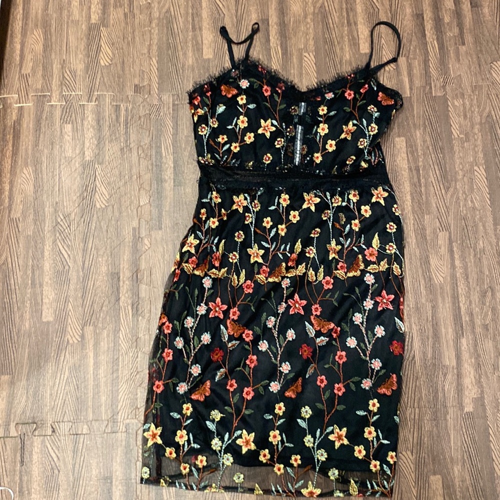 Embroidered slip dress. SZ m